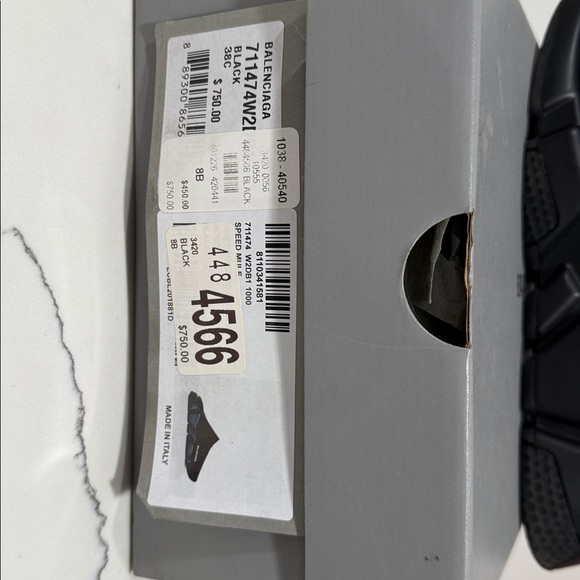 Balenciaga women’s Slip-On Sneakers - Picture 7 of 7